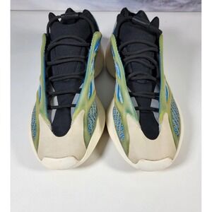 Sz 10 Authentic Adidas Yeezy Boost 700 V3 Sneakers Men's G54850